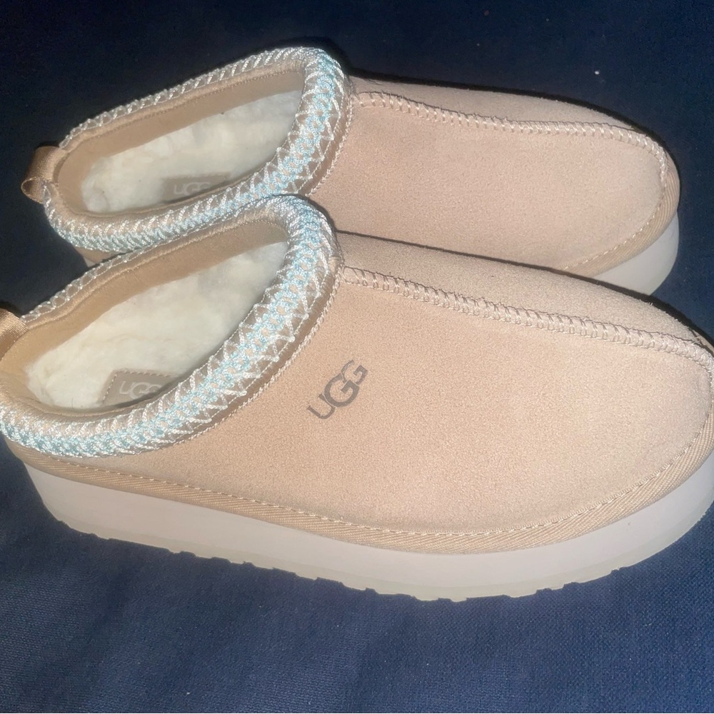 Ugg Tazz
